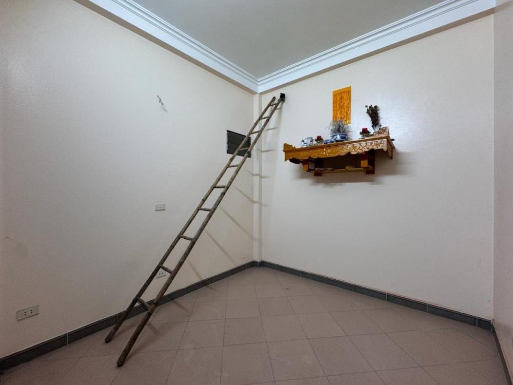 Dịch Vụ Cho Thuê/Mua Bán Nhà Quận Cầu Giấy - 46m2, 4 Tầng, Mặt Tiền Rộng