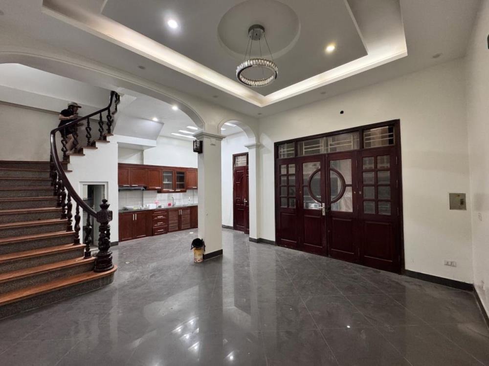 Dịch Vụ Cho Thuê/Mua Bán Nhà Quận Cầu Giấy - 46m2, 4 Tầng, Mặt Tiền Rộng