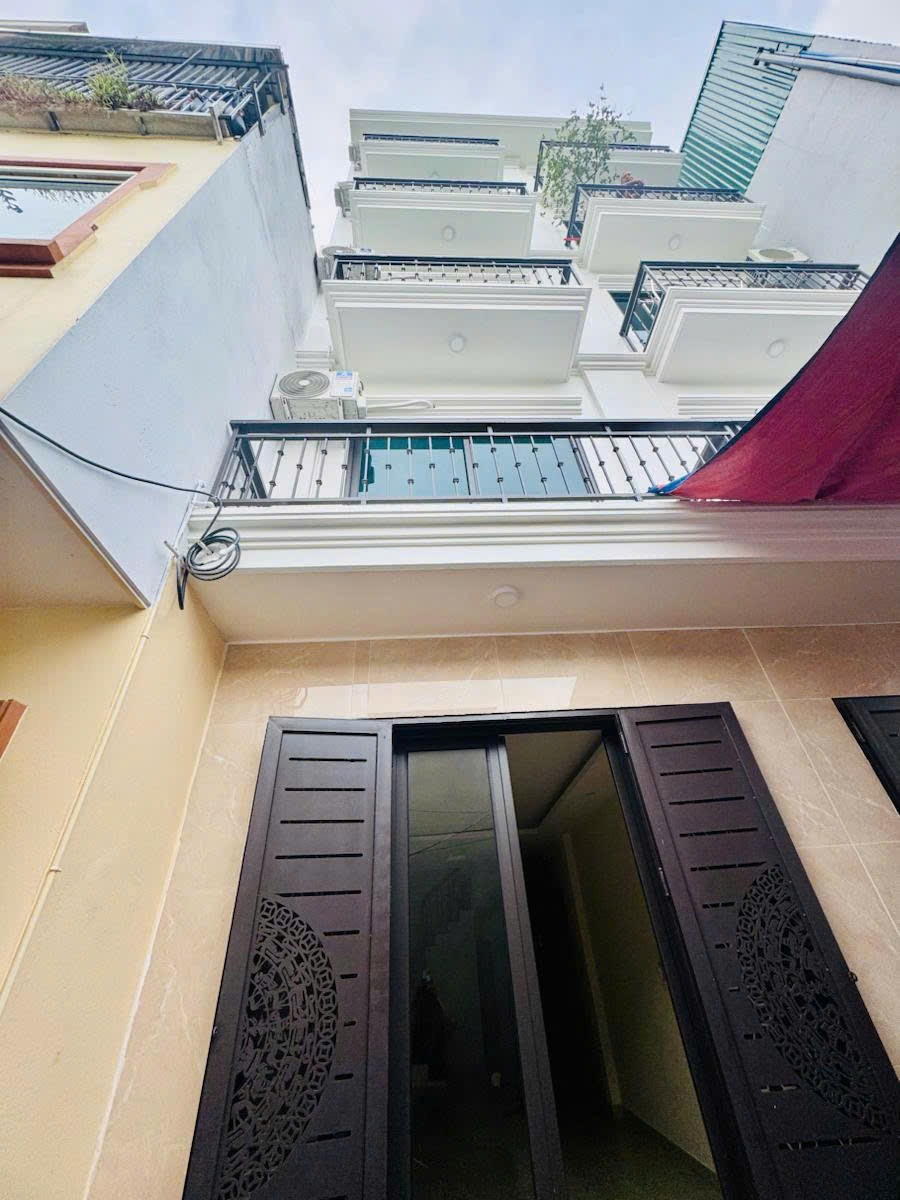 Nhà phố Tân Khai - Lĩnh Nam - Giá 8 tỷ - 38m2x5T - Gần Sunshine Garden