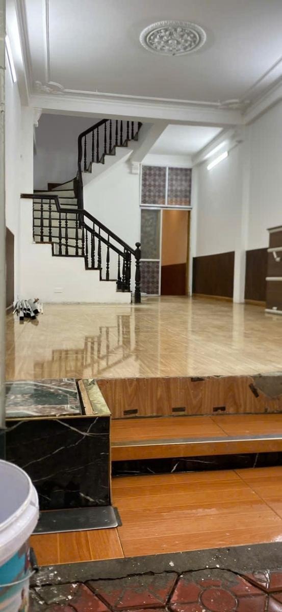 Bán nhà mặt ngõ ô tô, 61m2 x 4 tầng, Nguyễn Chánh, Cầu Giấy