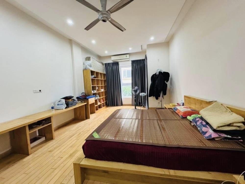Phân Lô Tô Hiệu Cầu Giấy: 40m x 5T, Mặt Tiền 4.1m, Ô Tô Tránh Đỗ