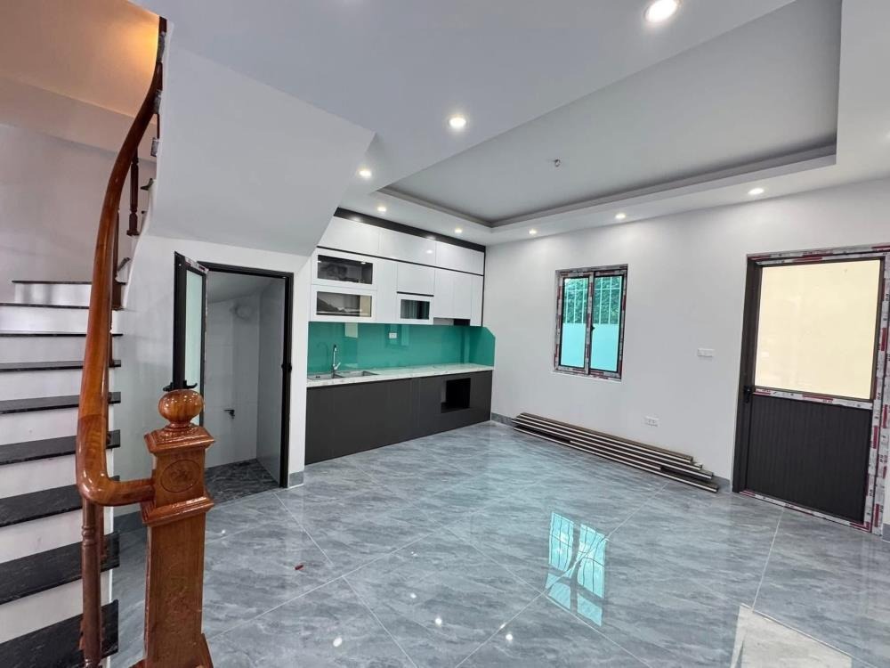 Võng Thị - 52m² - Mặt Tiền 6.8m - 10.9 Tỷ - Ô Tô Đỗ Cửa