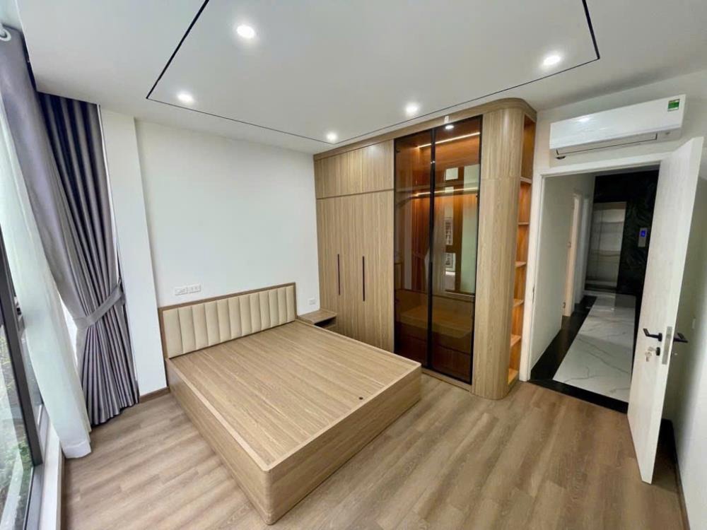 Bán nhà Ngọc Thuỵ, Long Biên 68m2 4 tầng, gara ô tô - Giá Hơn 10 Tỷ