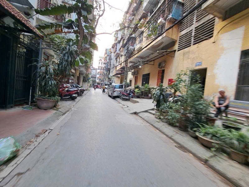 Bán nhà Kim Ngưu, Full Nội Thất, 20m Ô Tô, Giá 7.X Tỷ - Thương Lượng