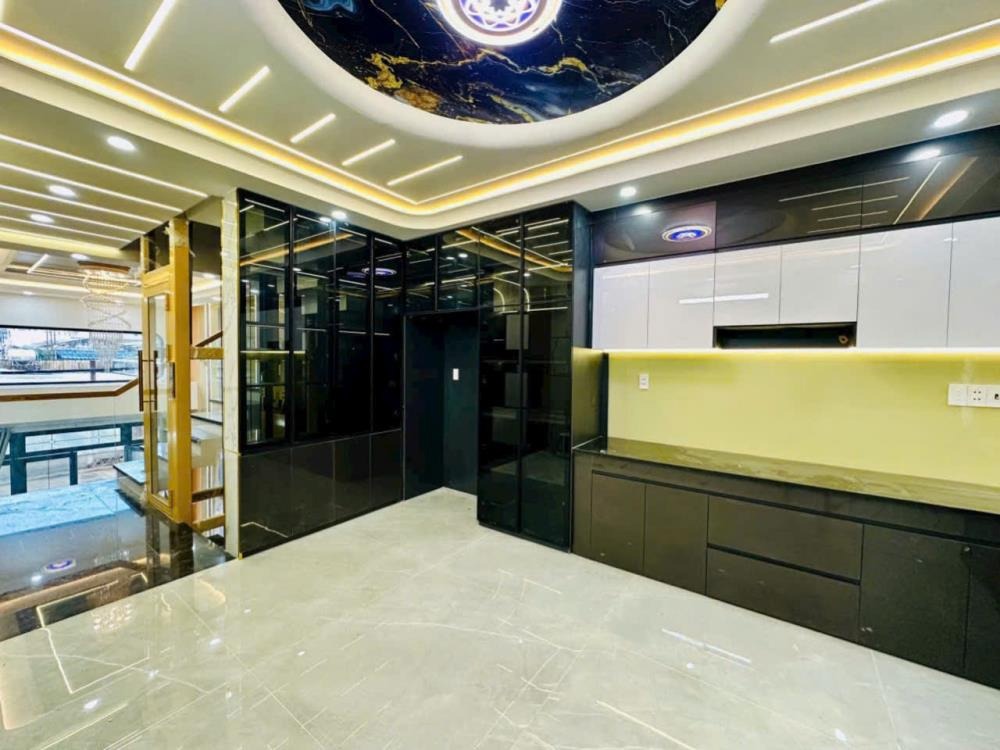 Bán nhà 5 tầng, xây mới 100% - Bình Tân | Vị trí đẹp, đầy đủ tiện nghi