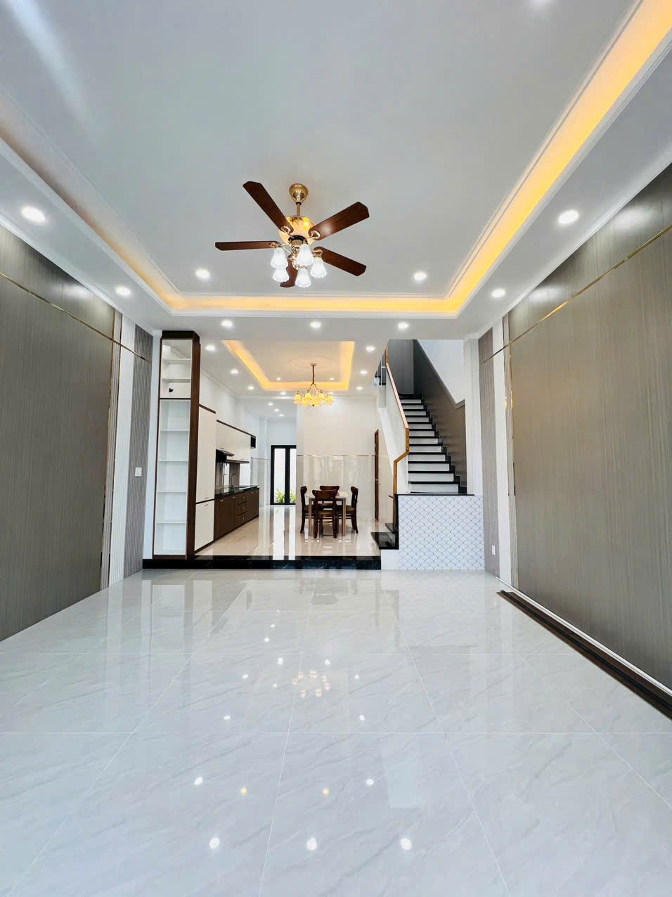 Nhà Hẻm Nhựa Củ Chi: 1 Lầu 3PN, Giá 3.55 Tỷ