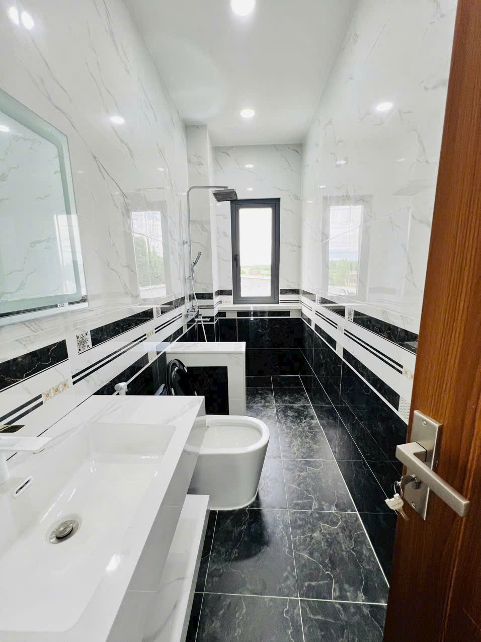 Nhà Hẻm Nhựa Củ Chi: 1 Lầu 3PN, Giá 3.55 Tỷ