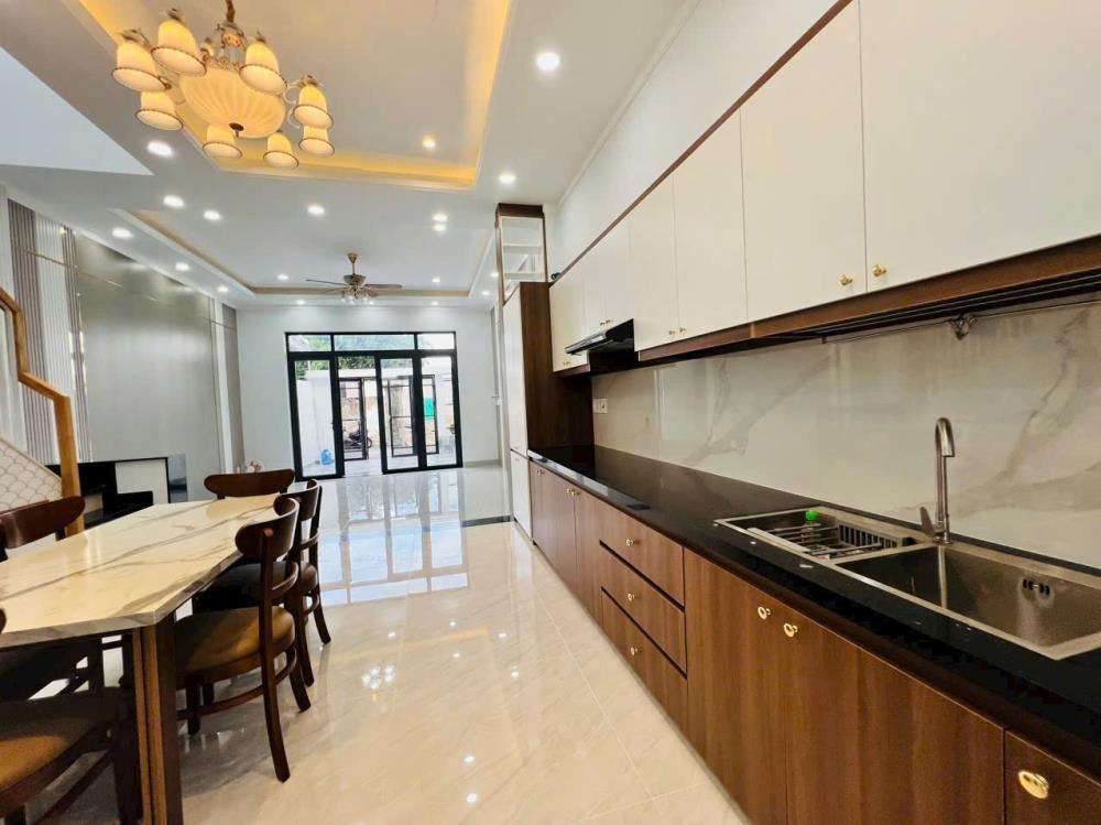Nhà Hẻm Nhựa Củ Chi: 1 Lầu 3PN, Giá 3.55 Tỷ