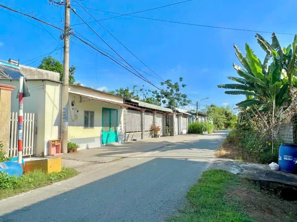 Bán Lô Đất 136m² Gần Chợ Tân Phú Trung, Giá 630 Triệu - Sổ Hồng Riêng