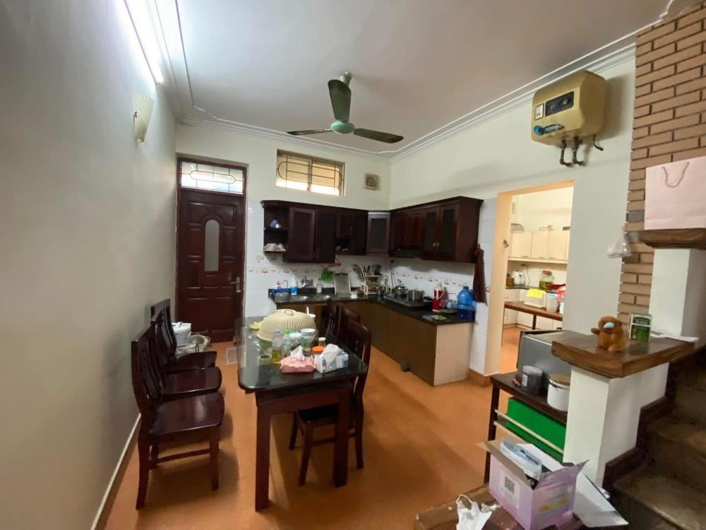 Âu Cơ 95m2, 4 Tầng, Mặt Tiền 7.5m, Giá 17 Tỷ - Vị Trí Đắc Địa