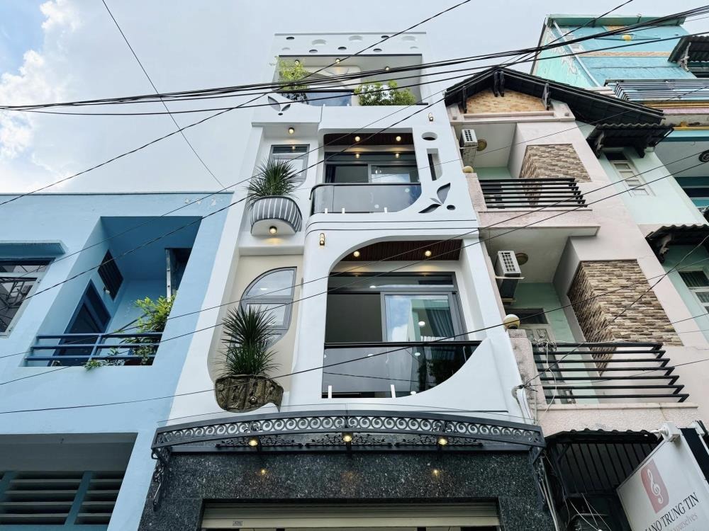 Bán Gấp Nhà Đường Nguyễn Thị Minh Khai, Quận 3 - 3.35 Tỷ
