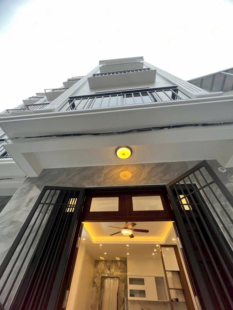 Mua Ngay Nhà Tây Hồ 77m², 6 Tầng, Mặt Tiền 4.3m, Thang Máy, Ô Tô Đỗ Cửa