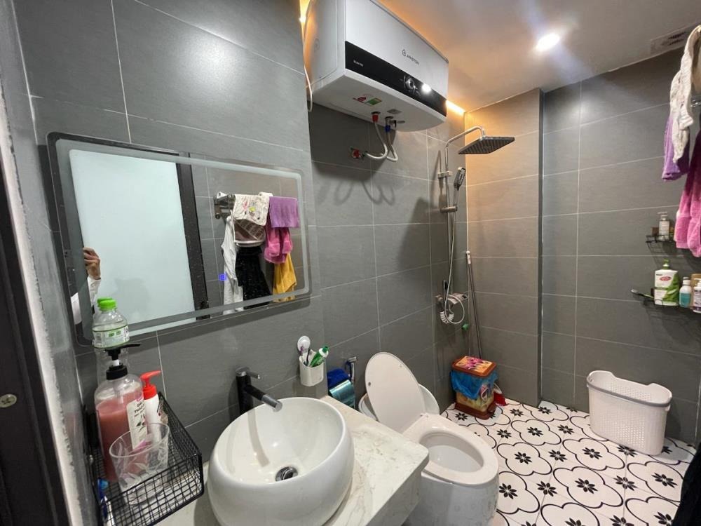Nhà 7 Tầng, Thang Máy, Xây Mới - Vị Trí Đắc Địa Trường Chinh