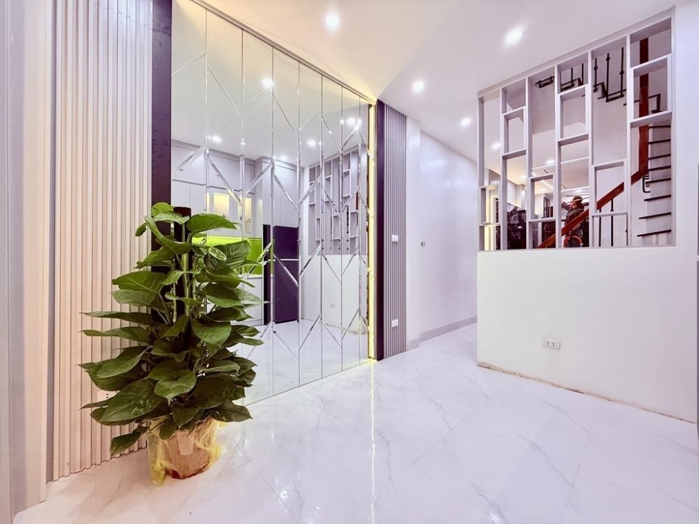 Nhà Lô Góc Full Nội Thất, 4 Phòng Ngủ - Minh Khai, Hai Bà Trưng
