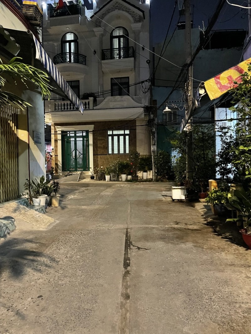 Nhà hẻm xe hơi 2 mặt tiền, 4.x tỷ - Vị trí đẹp, tiềm năng lớn