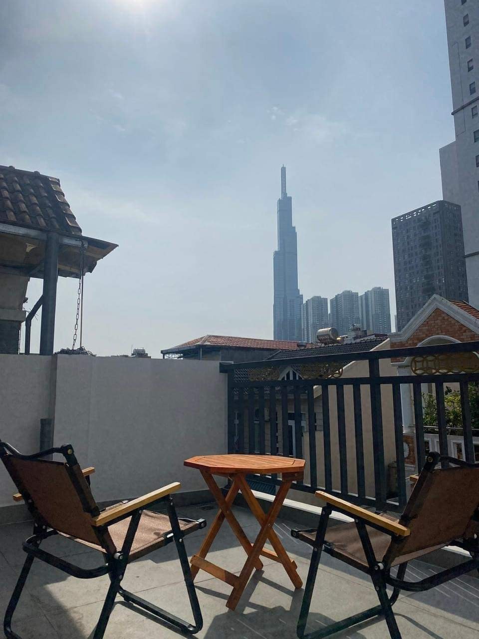 Cho Thuê Phòng View Sân Thượng - Gần HUTech, Đại Học Kinh Tế TP.HCM