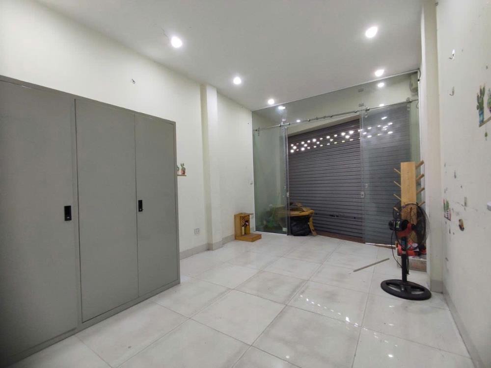 Mặt phố kinh doanh Bưởi - Ô tô dừng đỗ - Pháp lý chuẩn