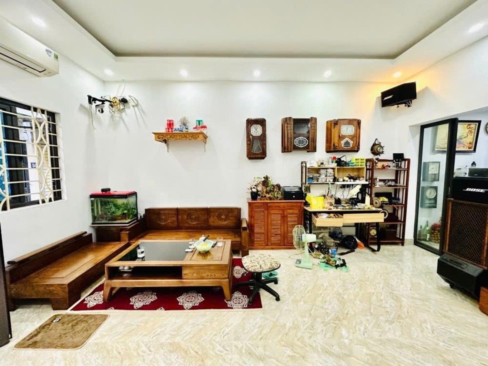 Siêu phẩm 2 Tầng, Ngõ 76 An Dương: Hiếm Hộ, Ô Tô Đỗ Gần, Giá 2.1 tỷ