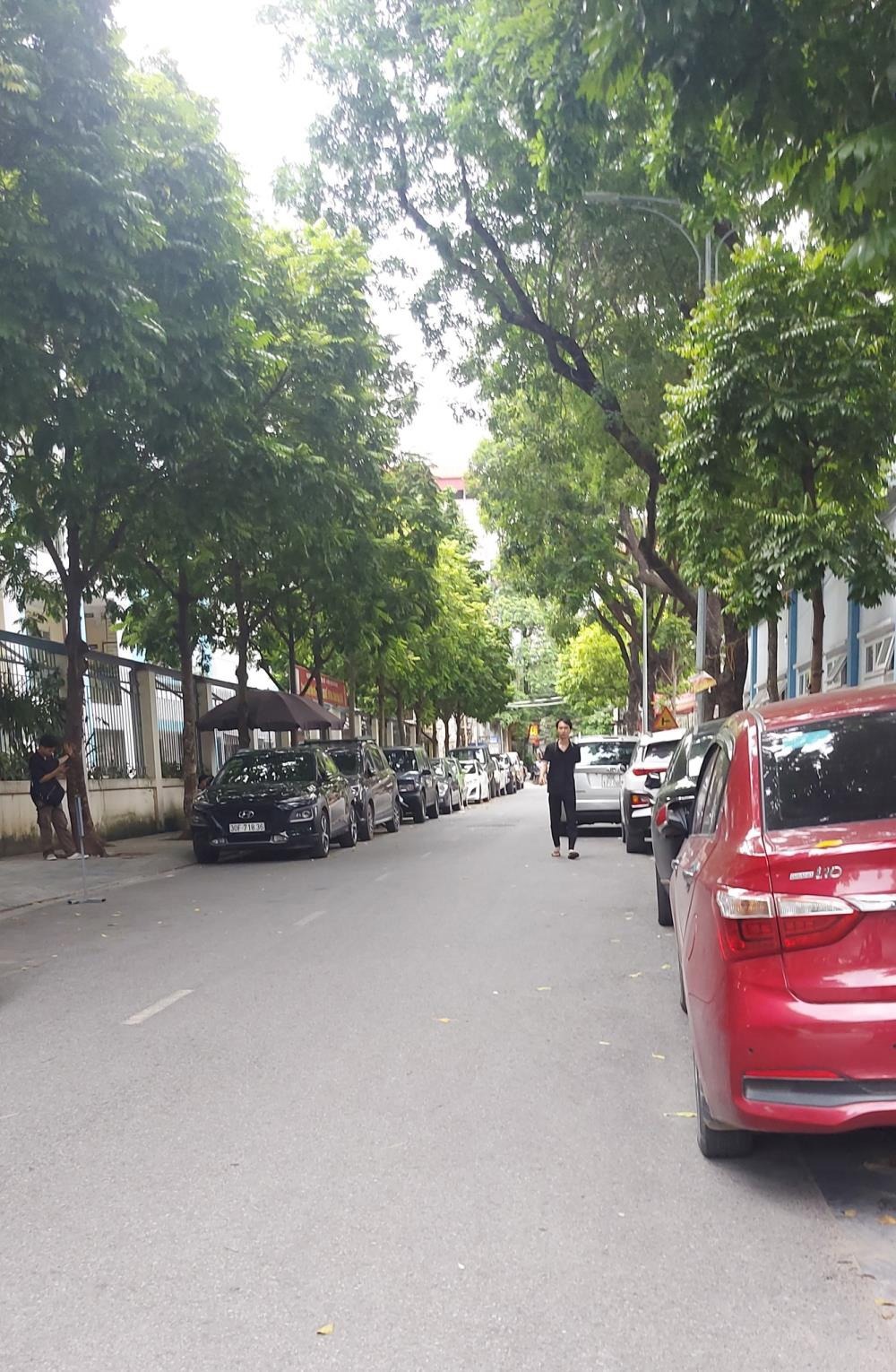 Bán Nhà Cầu Giấy 63m², 4 Tầng, 19 Tỷ - Phân Lô, Vỉa Hè, Ô Tô Đỗ