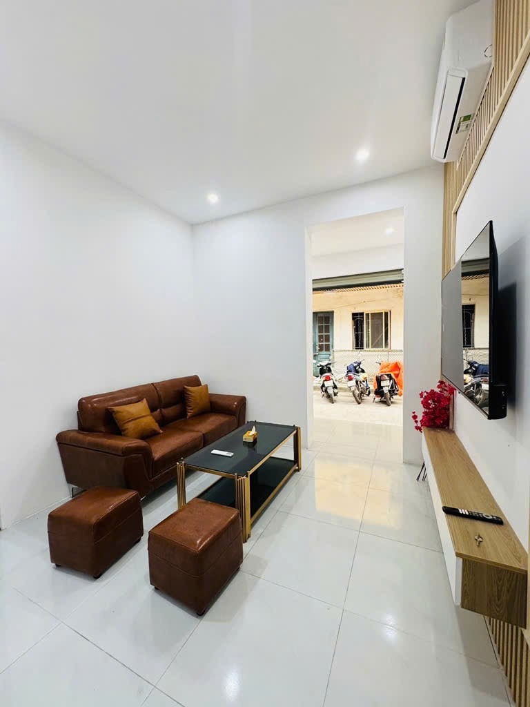 Căn hộ 2 ngủ Cầu Giấy - Giá 4 tỷ - Vị trí đẹp, tiện ích đầy đủ