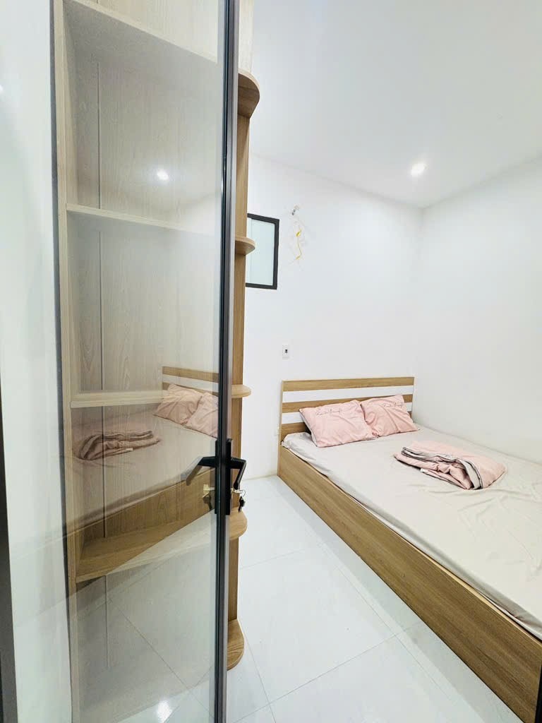Căn hộ 2 ngủ Cầu Giấy - Giá 4 tỷ - Vị trí đẹp, tiện ích đầy đủ