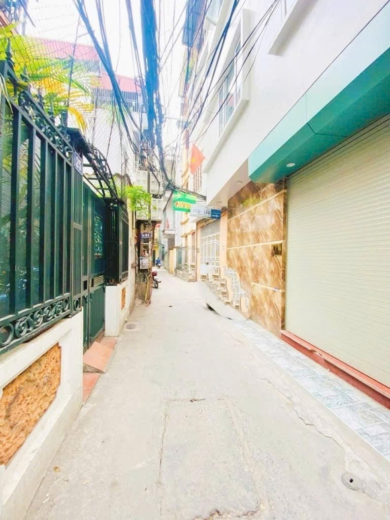 Bán nhà lô góc 2 thoáng, cách phố Hoàng Hoa Thám 70m - Ba Đình