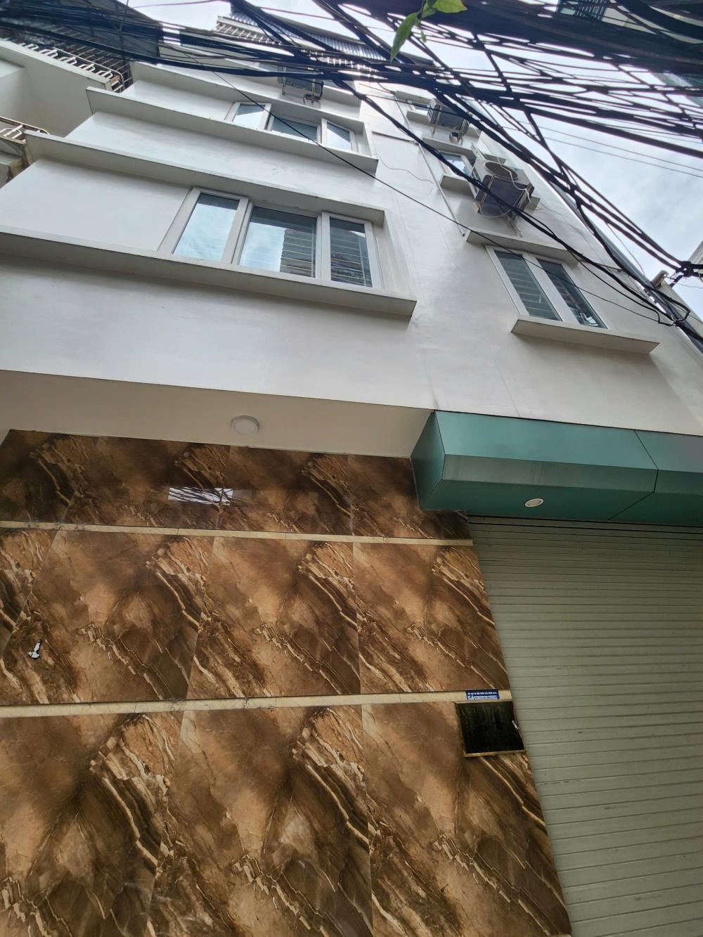 Bán nhà lô góc 2 thoáng, cách phố Hoàng Hoa Thám 70m - Ba Đình