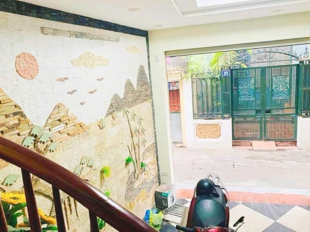 Bán nhà lô góc 2 thoáng, cách phố Hoàng Hoa Thám 70m - Ba Đình