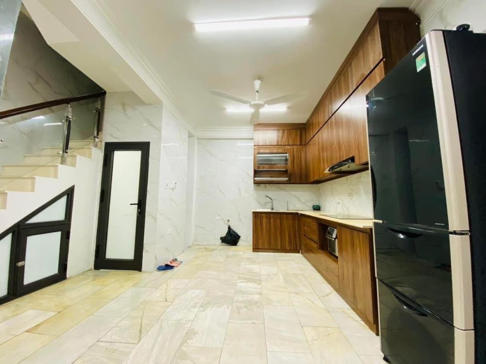Nhà Mai Dịch 45m2, 8 Tầng, Kinh Doanh Đỉnh, Giá 6.3 Tỷ