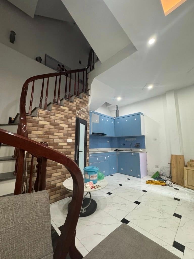 Nhà Nguyễn Khang Yên Hòa 31m2 x 5T - 7.2 tỷ - Cách Phố 40m