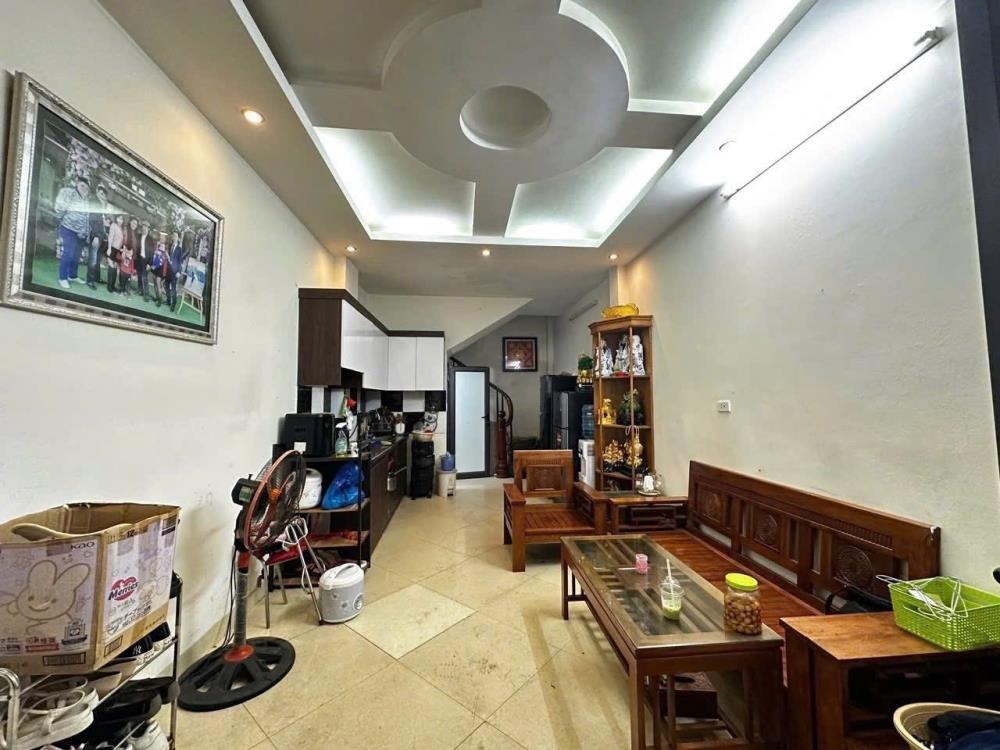 Bán nhà Võ Chí Công, Cầu Giấy: 32m2, 5 tầng, Full nội thất, Giá 7.4 tỷ