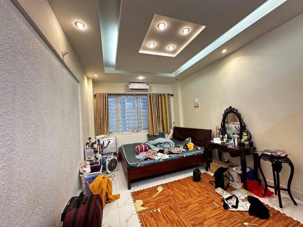 Bán nhà Võ Chí Công, Cầu Giấy: 32m2, 5 tầng, Full nội thất, Giá 7.4 tỷ