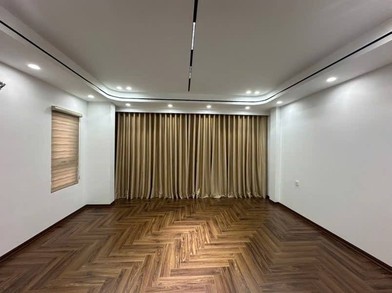 Bán Nhà Võ Chí Công 8.5 tỷ - 34m2 x 4T, 4 Phòng Ngủ, MT 6m