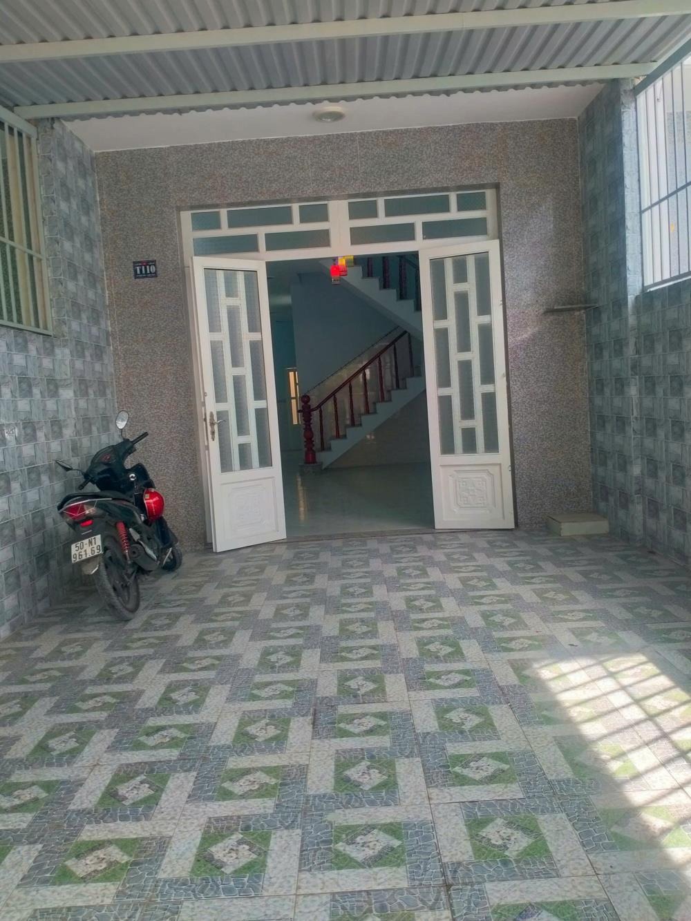 Bán nhà gần KĐT 5 sao Bình Chánh - 3PN, 2WC, 2.35 tỷ TL