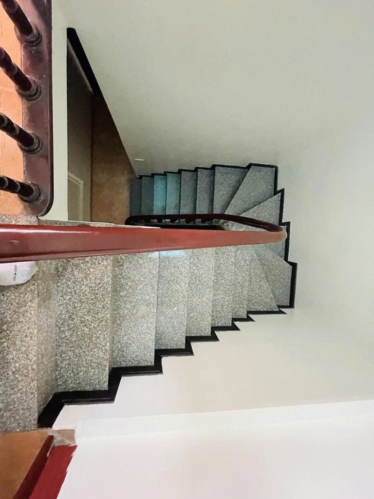 Nhà Phố Đẹp - 9.6 tỷ - Láng Hạ - 5 Tầng - 6 Phòng Ngủ - Ô Tô Đỗ Gần
