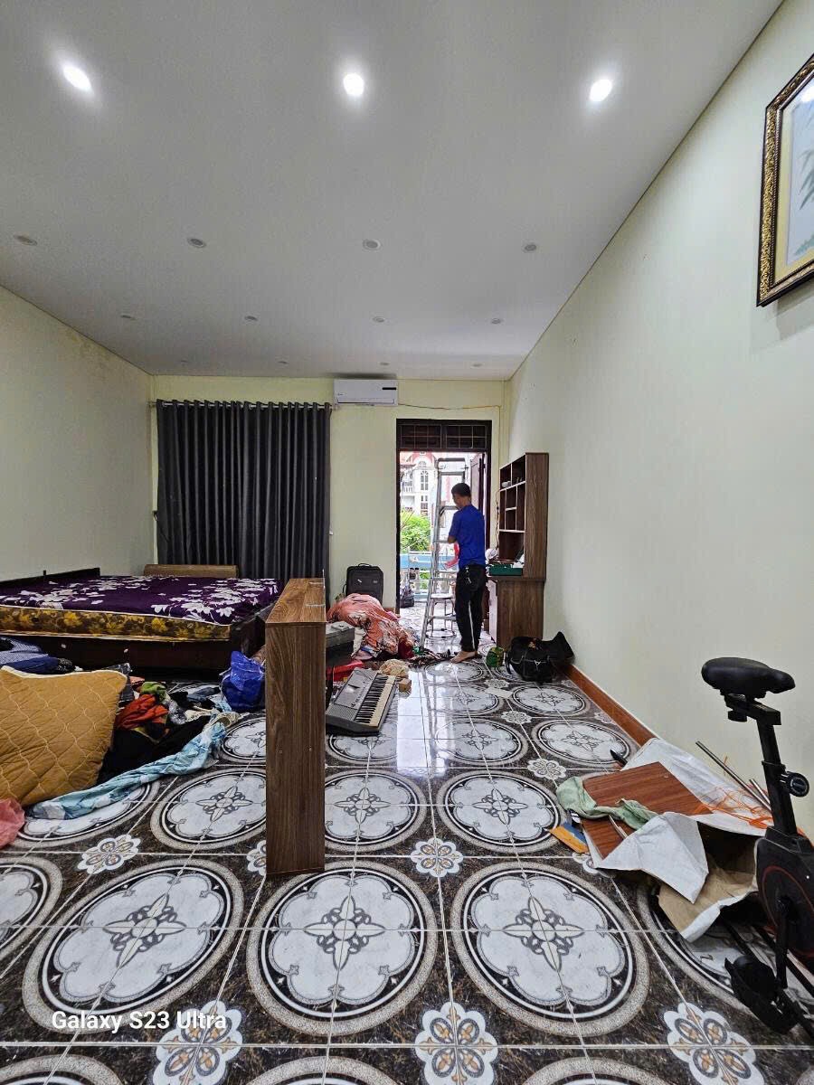 Mặt Ngõ Kinh Doanh Đống Đa 60m2 - Phân Lô - Ô Tô Trong Nhà