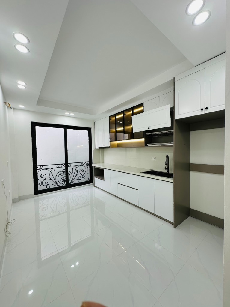 Bán Nhà Kim Ngưu - Thang Máy - 35m2 x 6 Tầng - 8+ Tỷ - Hai Bà Trưng