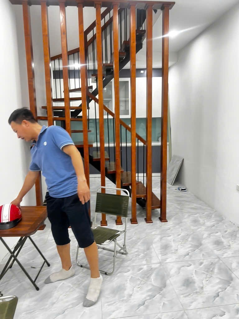 Bán nhà Đê Tô Hoàng 27m2, 3 tầng, giá 5.1 tỷ - Vị trí đẹp, pháp lý chuẩn