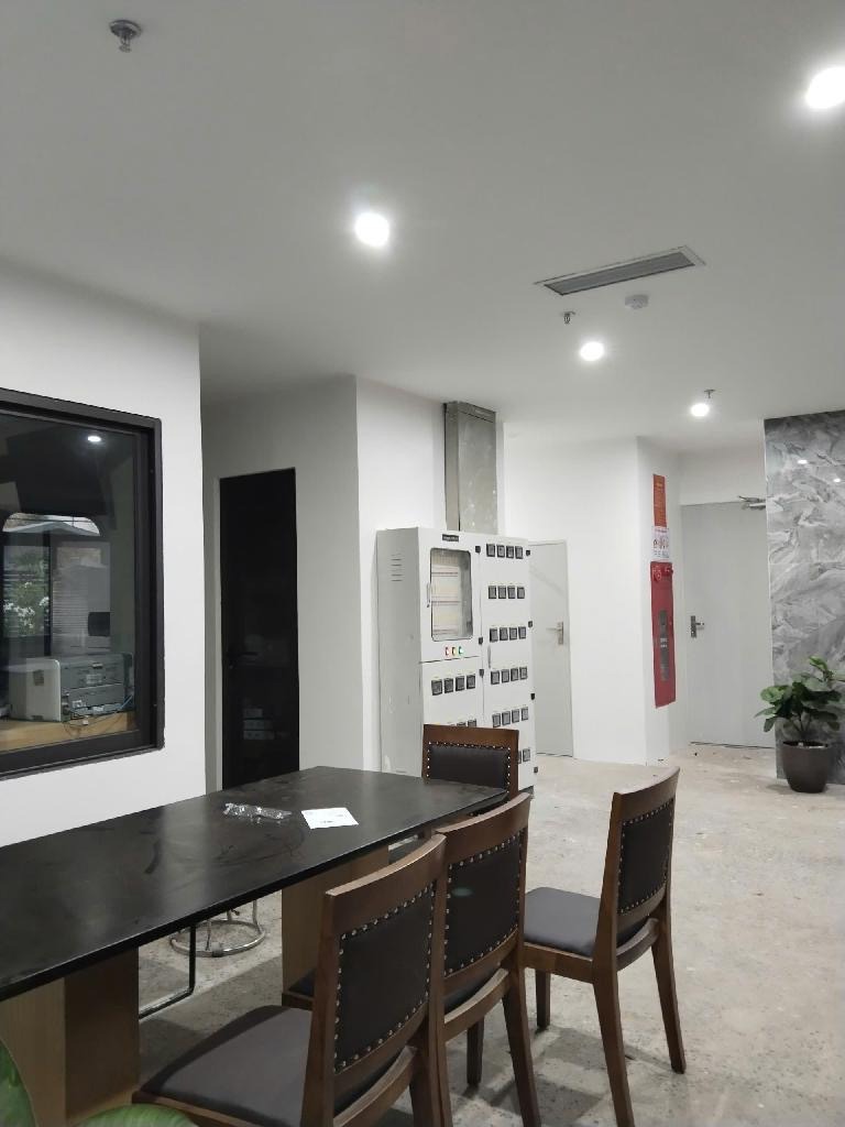 Bán Gấp Nhà Phố Từ Hoa Công Chúa 188m2, 8 Tầng, Mặt Tiền 13m, Giá 73 Tỷ