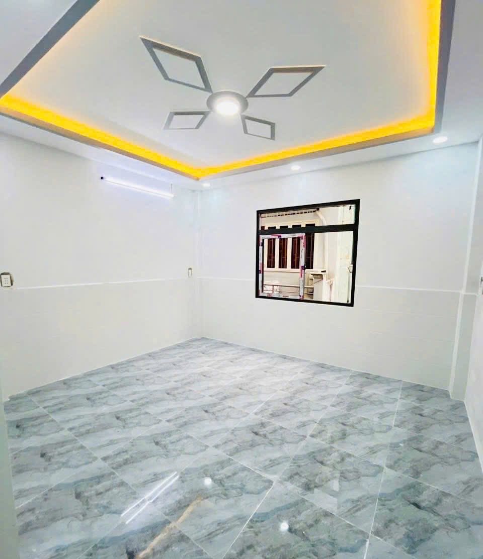 Nhà đẹp Bình Chánh, SHR - 32m2, 1 trệt 1 lầu, giá 500tr