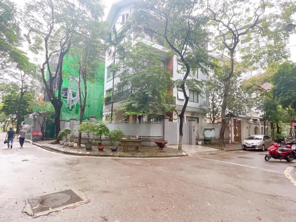 Bán Biệt Thự KĐT Bắc Linh Đàm: 230m2, 5 Tầng, Lô Góc, 72 Tỷ