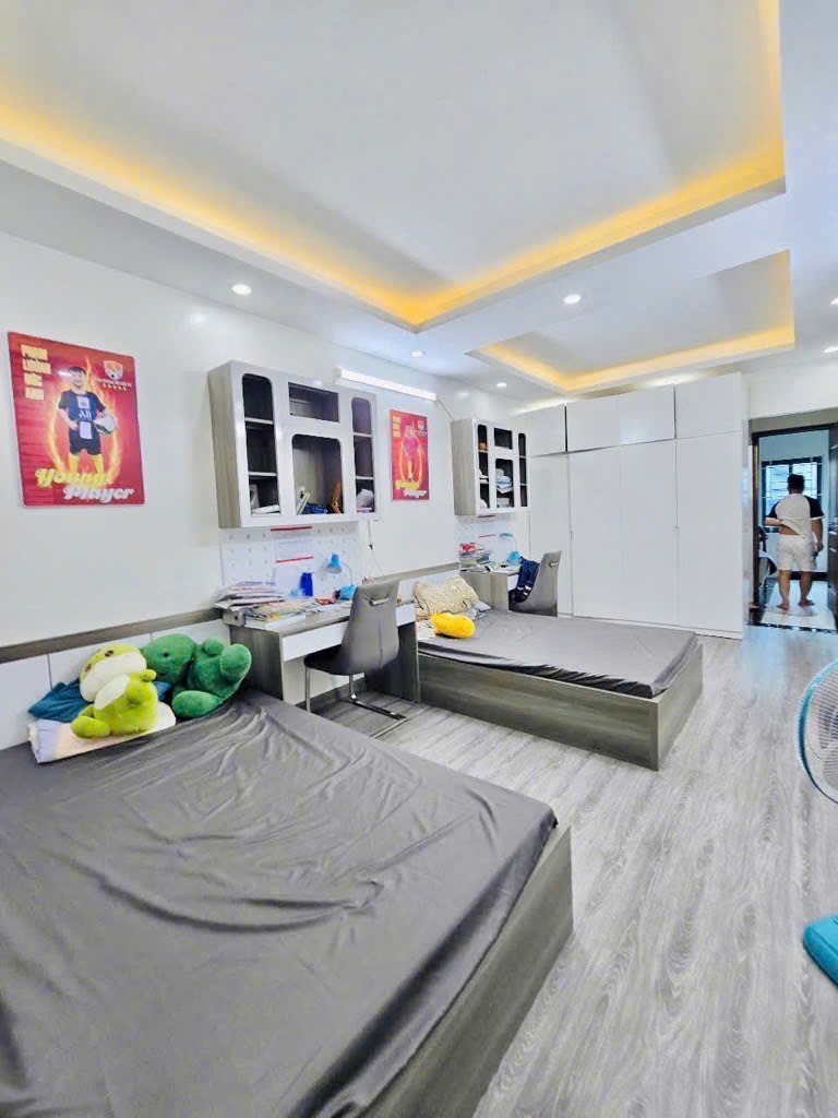 Hiếm Có Ô Tô Vào Nhà, Dân Xây, Tặng Full Nội Thất, Phố Thịnh Liệt 38m2 Giá Chỉ 8.65 Tỷ