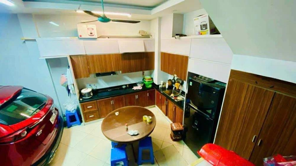 Bán nhà Đống Đa - 18.5 tỷ - Oto vào nhà, Kinh doanh đắc lợi