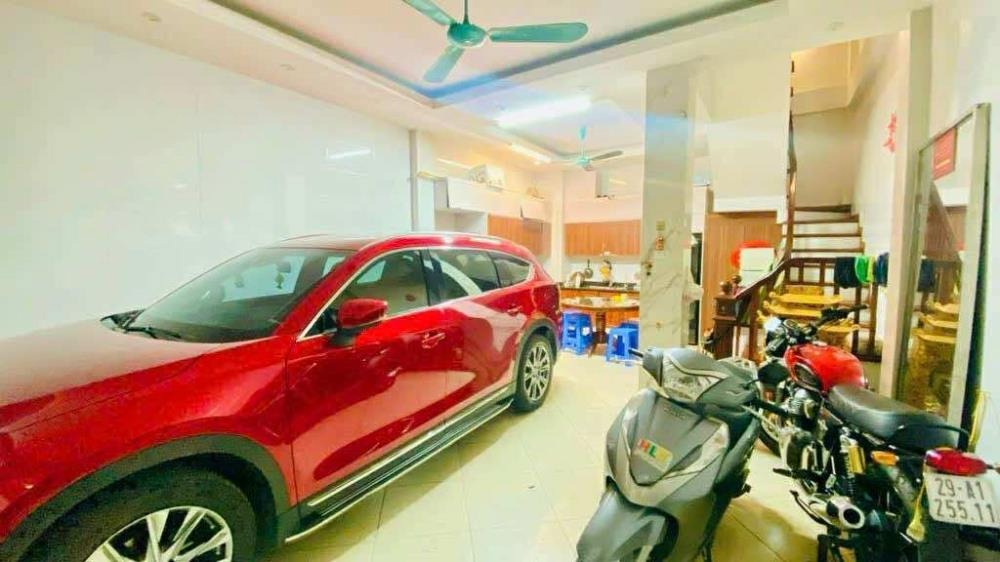 Bán nhà Đống Đa - 18.5 tỷ - Oto vào nhà, Kinh doanh đắc lợi