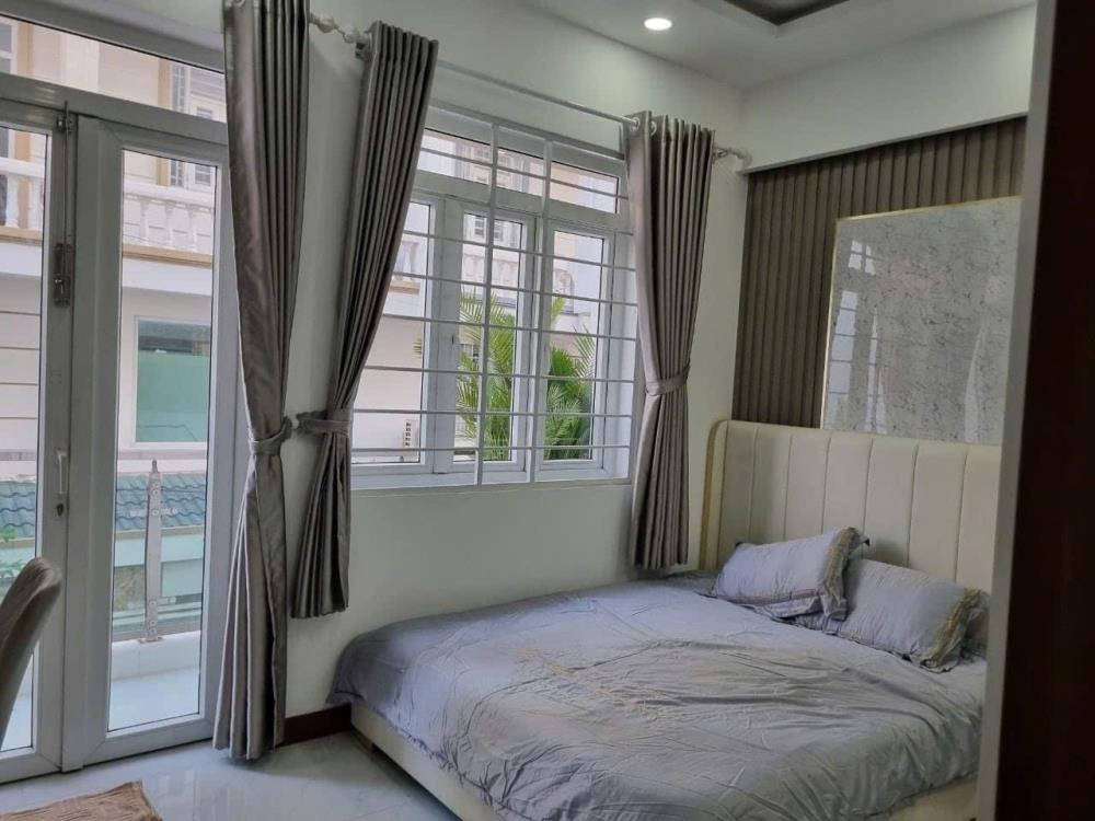 Bán nhà Gò Vấp - 4x16, 4PN, Nội Thất Cao Cấp - Vị Trí Đắc Địa