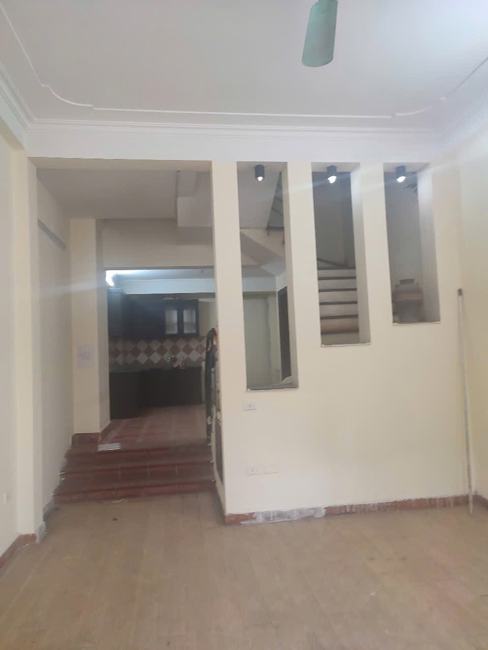 Bán nhà 82m2, Ngõ Ô Tô, Kinh Doanh Phố Bùi Xương Trạch, Thanh Xuân - 15.9 tỷ