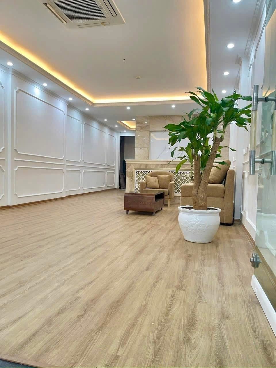 Bán nhà mặt phố Kim Mã 80m2, 6 tầng, 55 tỷ - Kinh doanh sầm uất