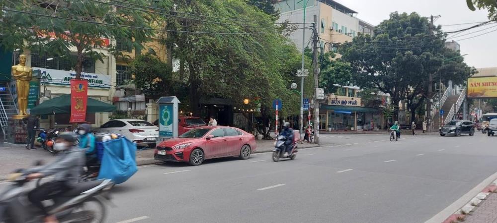 Hoàng Quốc Việt - Tòa nhà 6 tầng, Mặt tiền 6.2m, Kinh doanh siêu lợi nhuận
