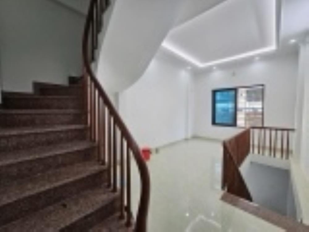 Phân Lô Phan Văn Trường - Cầu Giấy: 38m², 6 Tầng, Kinh Doanh Sầm Uất