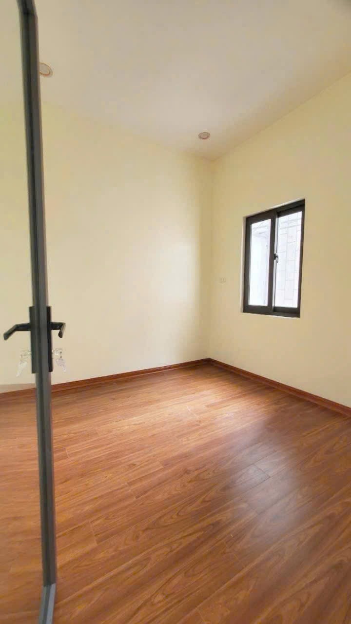 Bán Nhà Quận Đống Đa - 70m Ra Phố Tôn Đức Thắng - 27m² x 3 Tầng - Giá 6.15 Tỷ